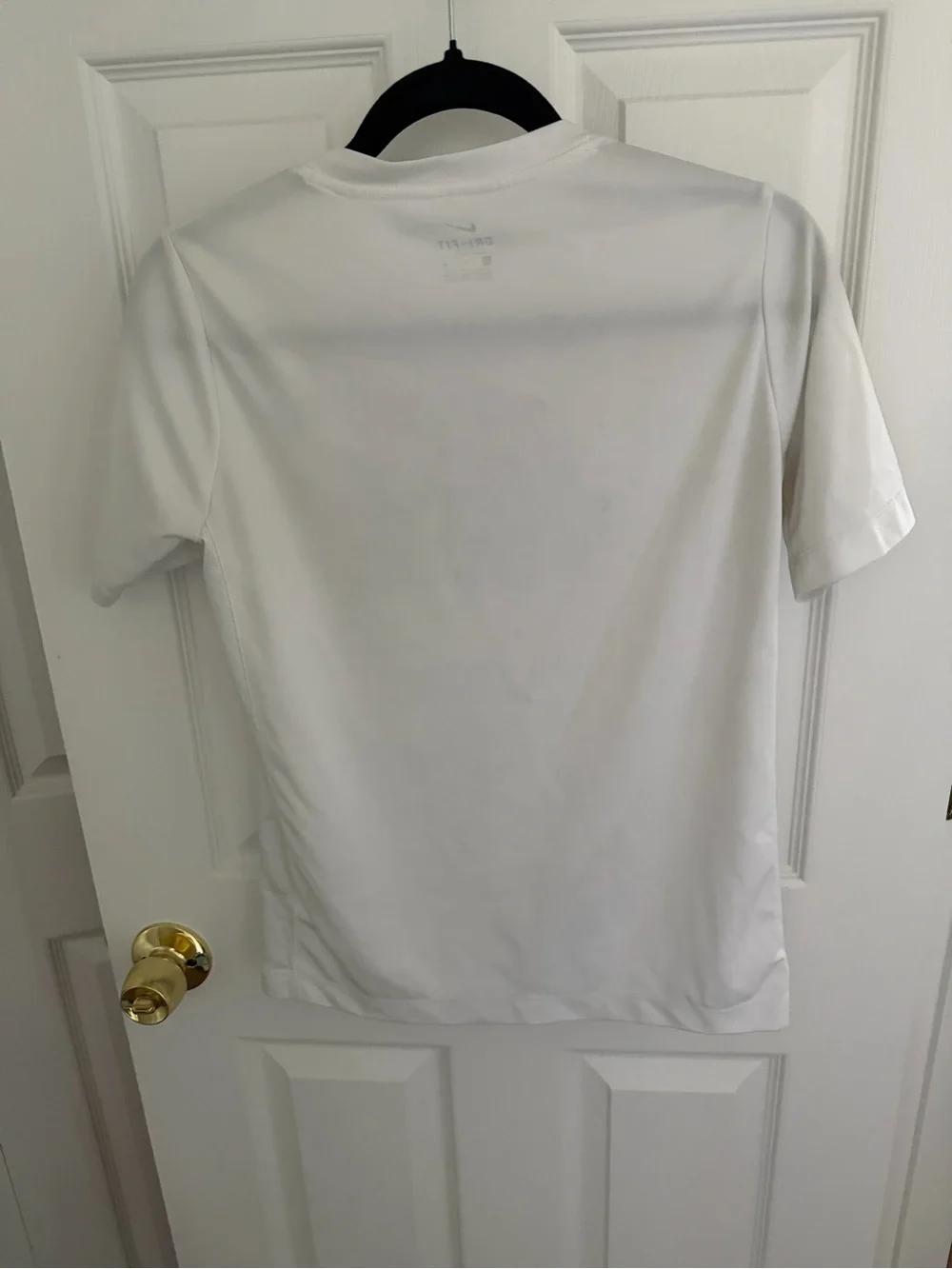 Boy's Nike White Black Dri Fit Tee Shirt Size Extra Large